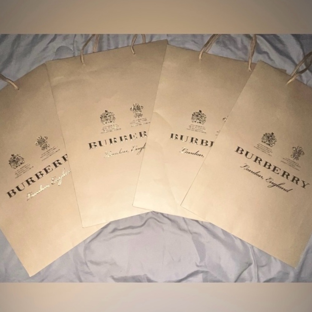 Authentic Burberry Bag / Burberry Store Shopping Gift Bags (4 Count)